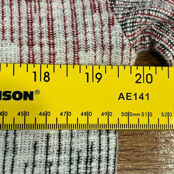Anthropologie 9-H15-STCL red black white sweater size medium - Picture 5 of 8
